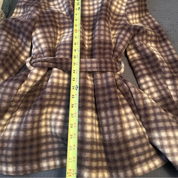 NWT: Maurice’s Large Plaid Wrap Coat - Picture 6 of 9